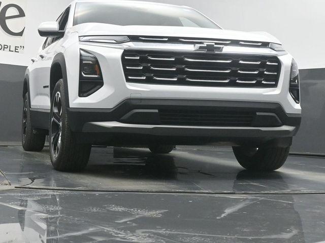 new 2026 Chevrolet Equinox car, priced at $31,275