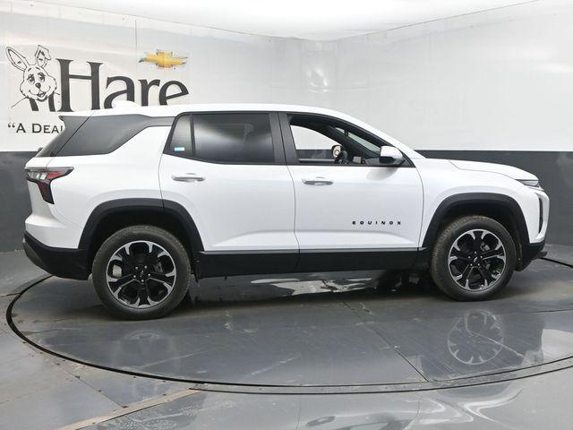 new 2026 Chevrolet Equinox car, priced at $31,275