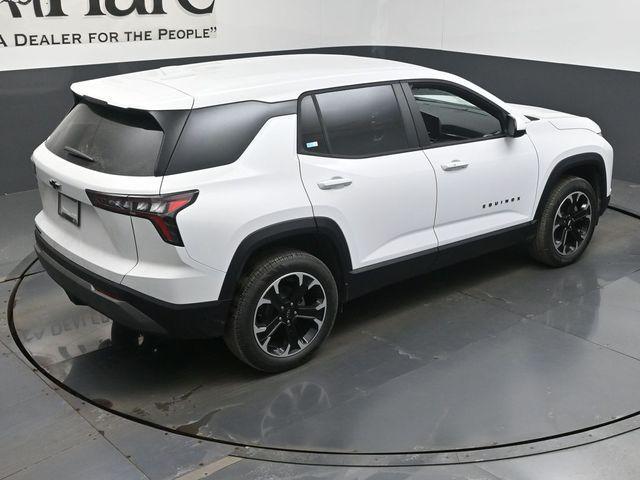 new 2026 Chevrolet Equinox car, priced at $31,275