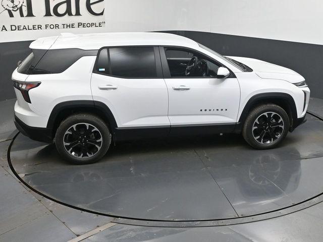 new 2026 Chevrolet Equinox car, priced at $31,275