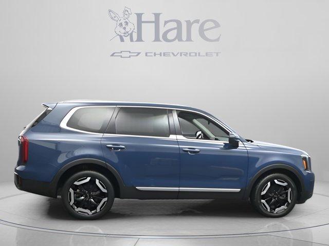 used 2025 Kia Telluride car, priced at $34,594