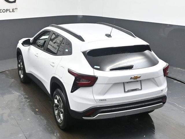 new 2026 Chevrolet Trax car, priced at $25,404