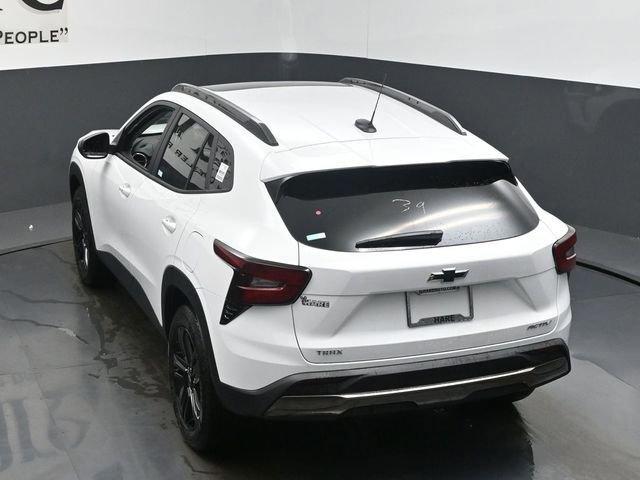 new 2025 Chevrolet Trax car, priced at $25,768