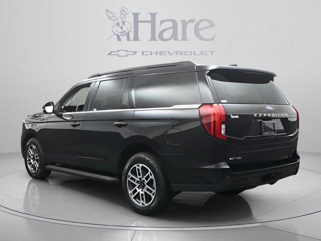 used 2025 Ford Expedition car, priced at $59,994
