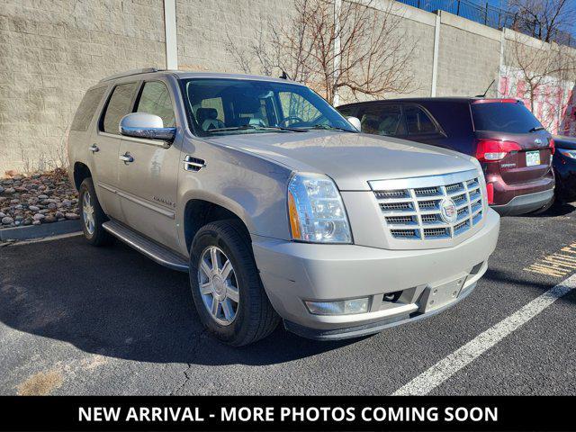 used 2009 Cadillac Escalade car, priced at $11,797