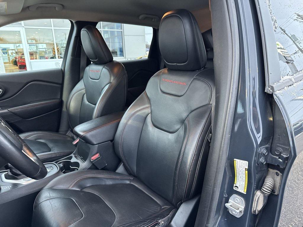 used 2016 Jeep Cherokee car, priced at $14,489