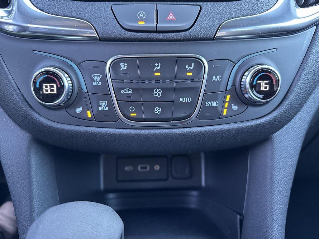 used 2024 Chevrolet Equinox car, priced at $21,982