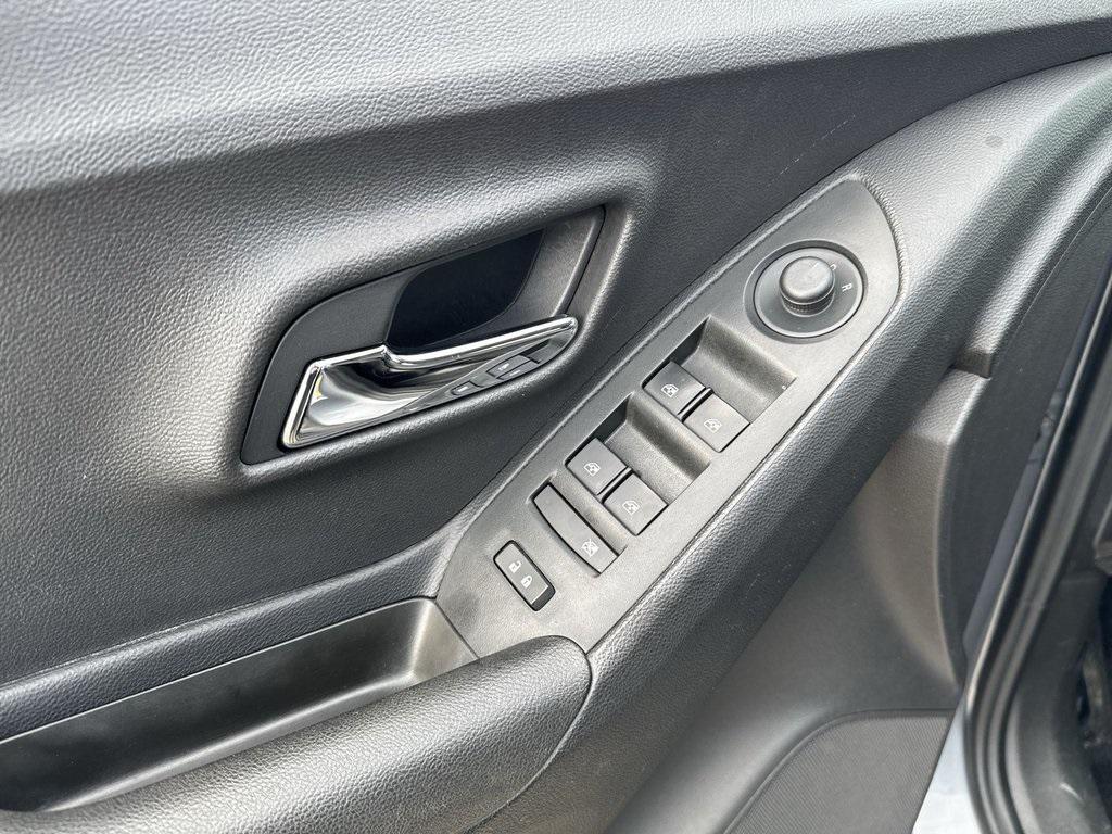 used 2020 Chevrolet Trax car, priced at $13,742