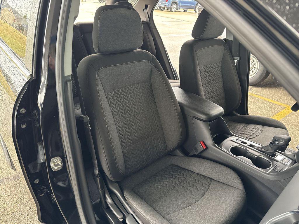 used 2024 Chevrolet Equinox car, priced at $22,964