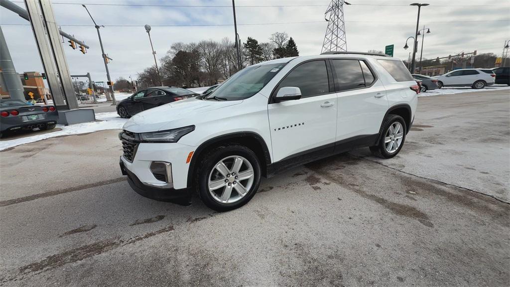 used 2023 Chevrolet Traverse car