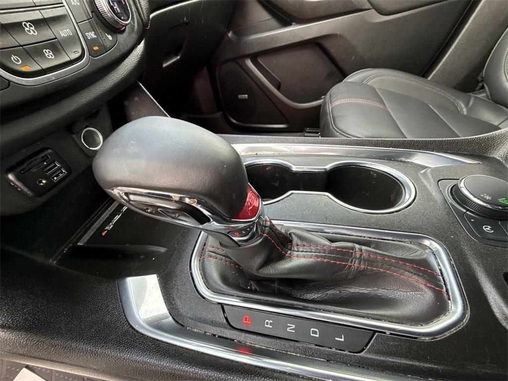 used 2023 Chevrolet Traverse car