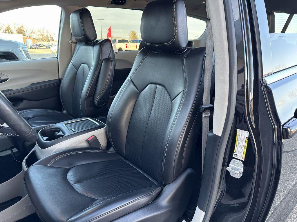 used 2023 Chrysler Pacifica car, priced at $23,996