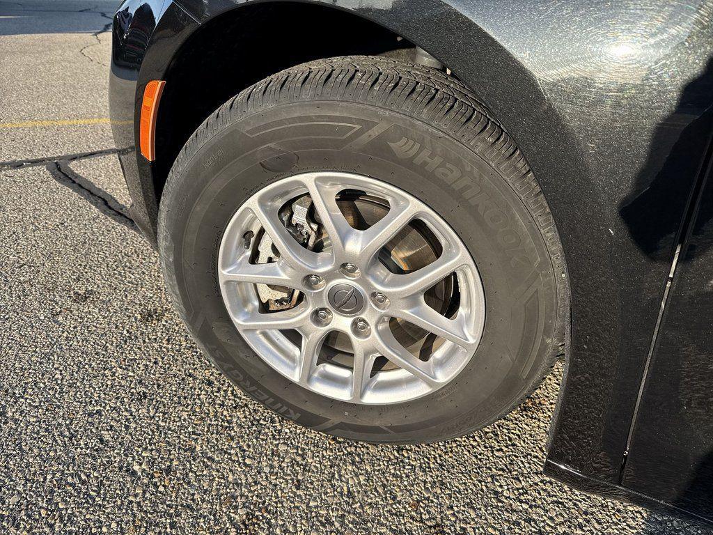 used 2023 Chrysler Pacifica car, priced at $23,996