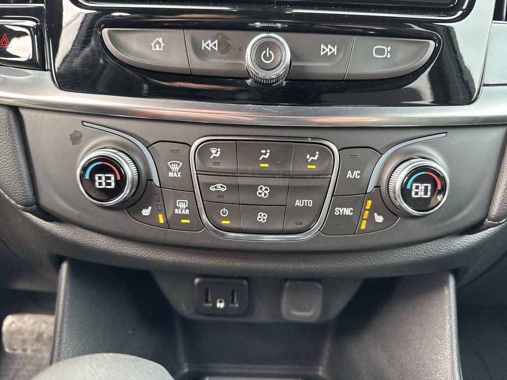 used 2023 Chevrolet Traverse car, priced at $31,628