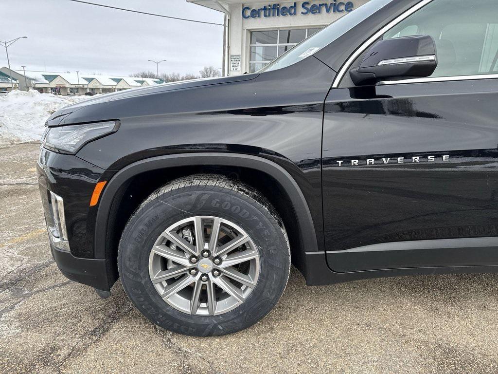 used 2023 Chevrolet Traverse car, priced at $31,628