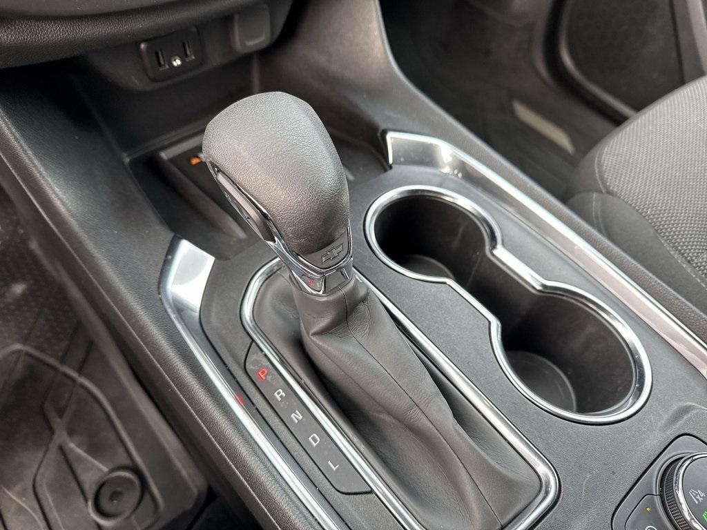 used 2023 Chevrolet Traverse car, priced at $31,628