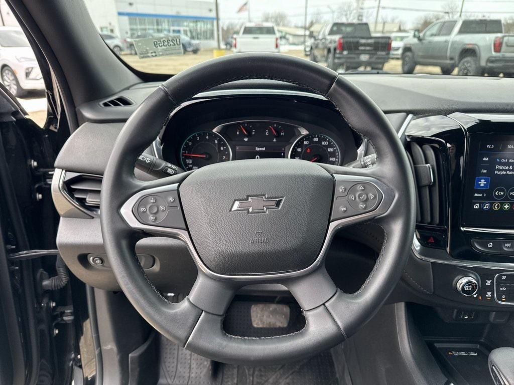 used 2023 Chevrolet Traverse car, priced at $30,451