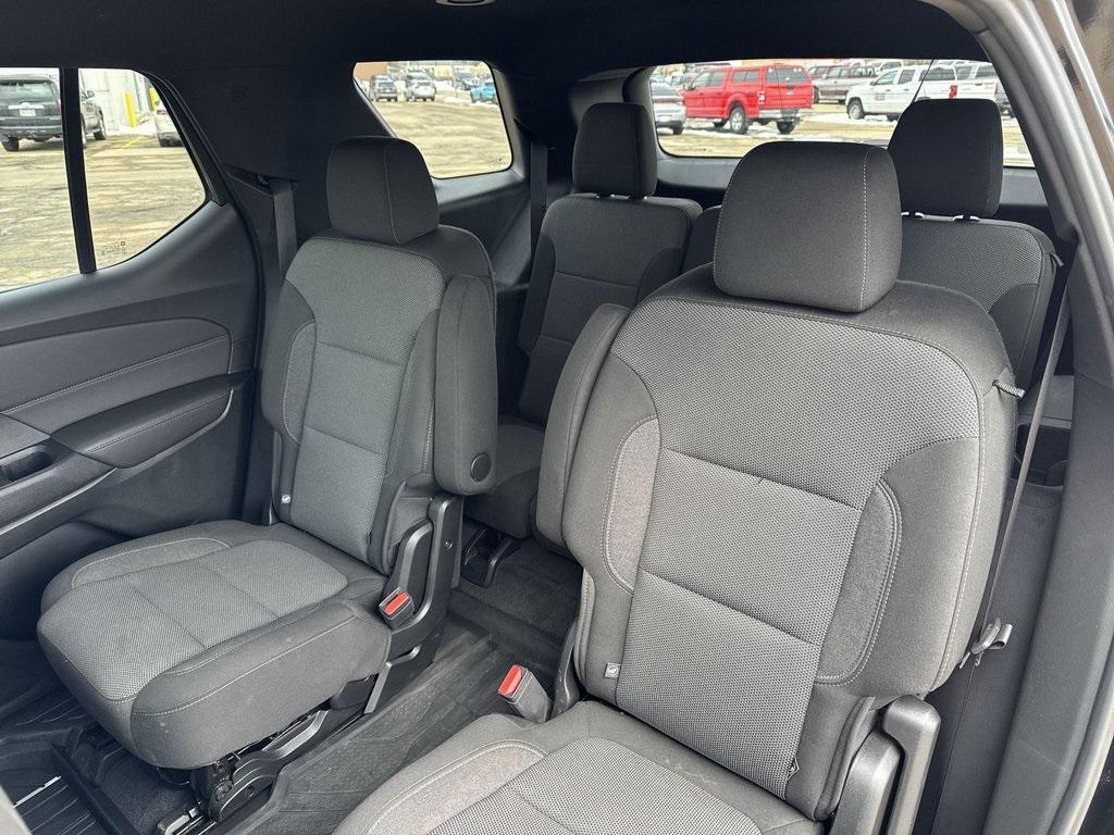 used 2023 Chevrolet Traverse car, priced at $30,451