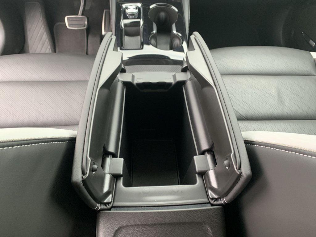 used 2025 Buick Envision car, priced at $30,369