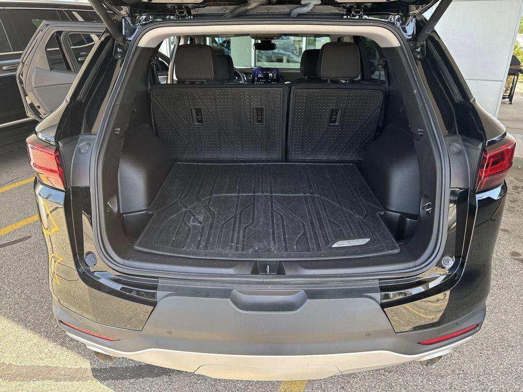 used 2024 Chevrolet Blazer car, priced at $29,748