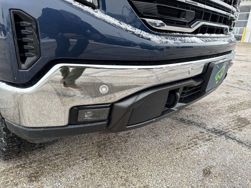 used 2022 GMC Sierra 1500 car, priced at $39,438