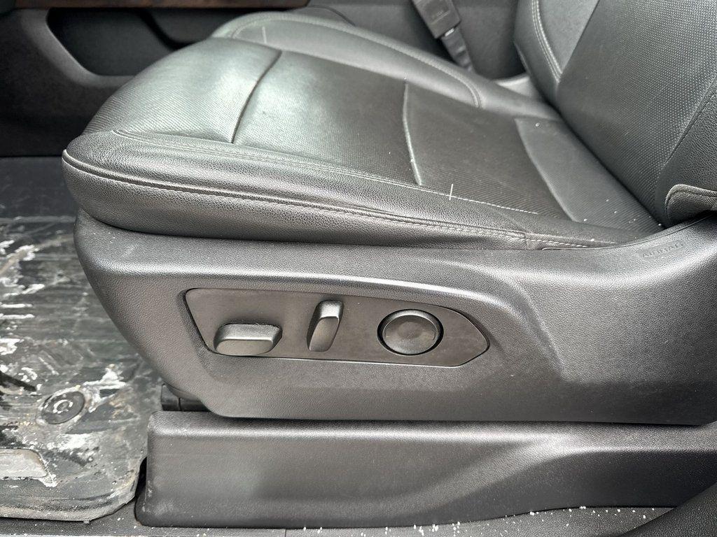 used 2022 GMC Sierra 1500 car, priced at $39,438