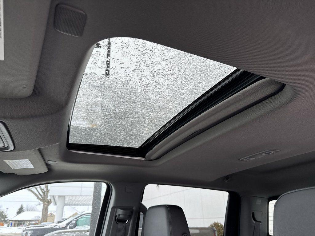 used 2022 GMC Sierra 1500 car, priced at $39,438