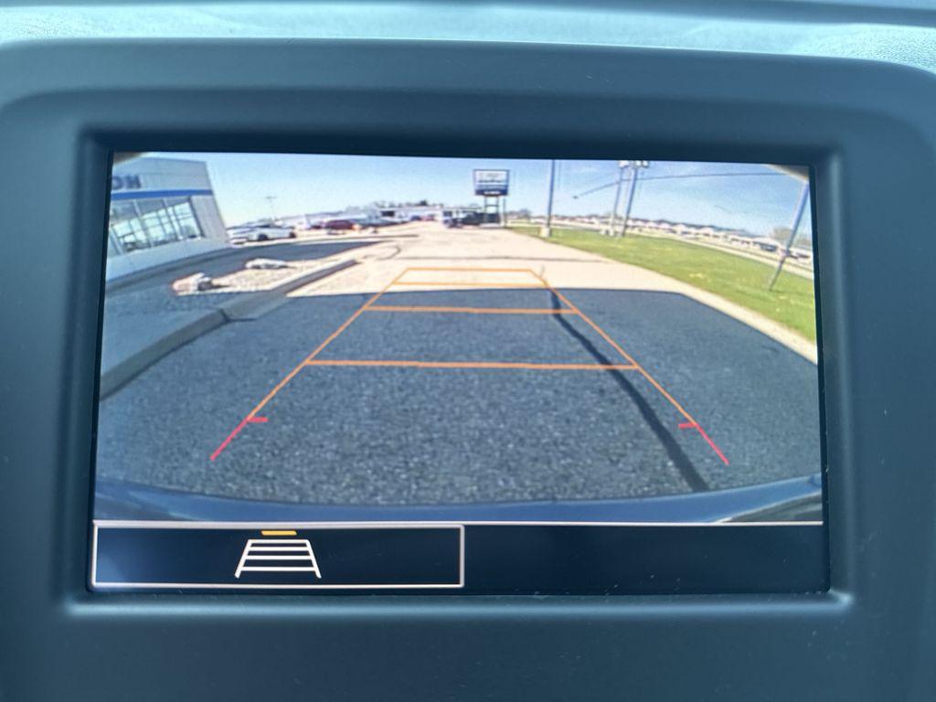 used 2024 Chevrolet Equinox car, priced at $20,290