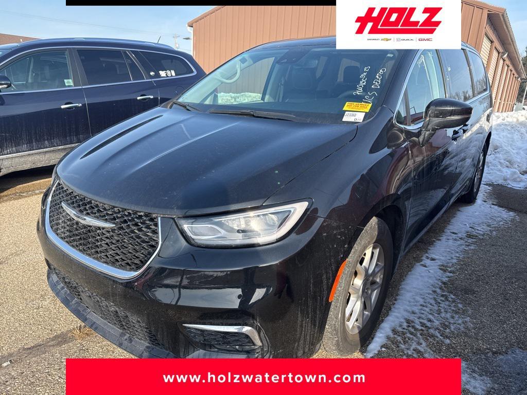 used 2023 Chrysler Pacifica car, priced at $25,351