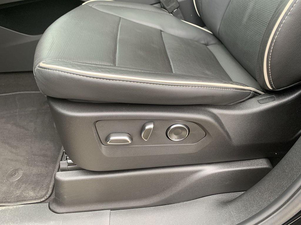 used 2025 Cadillac Escalade car, priced at $92,589