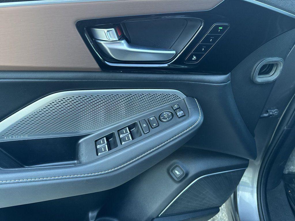 used 2022 Acura MDX car, priced at $25,424