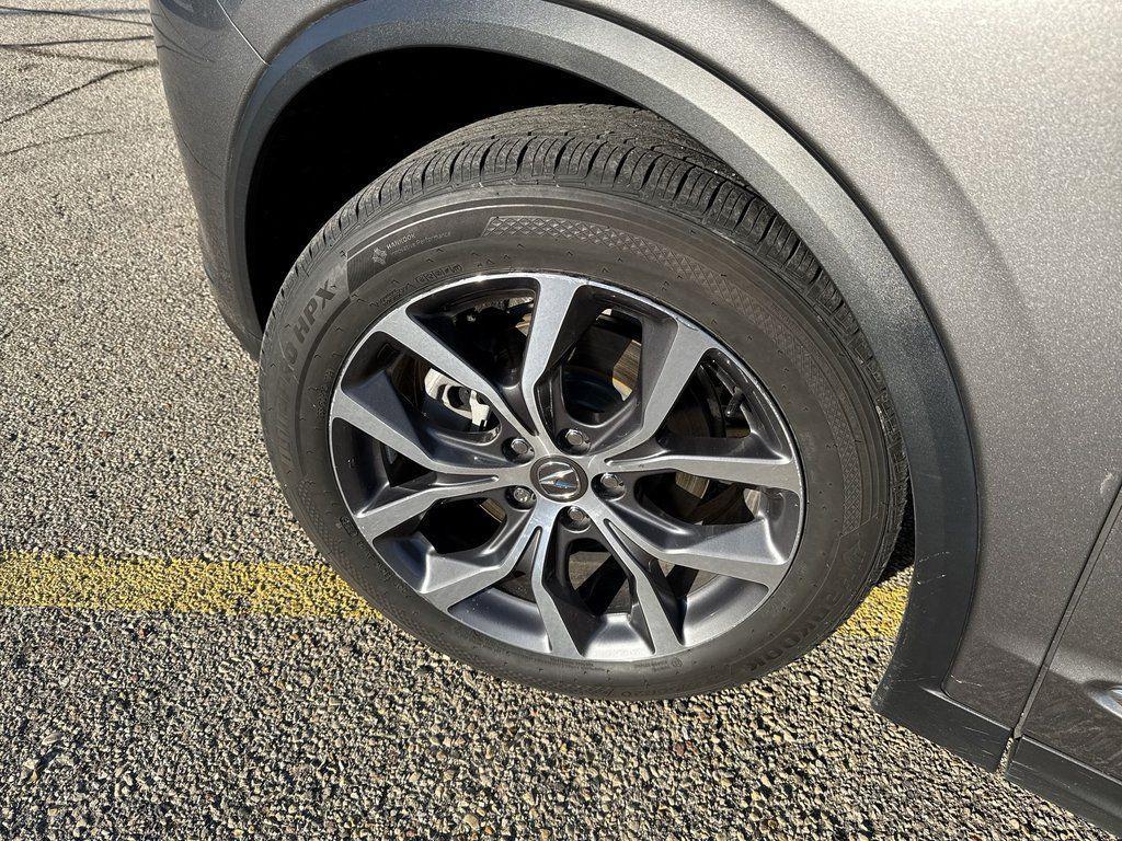 used 2022 Acura MDX car, priced at $25,424