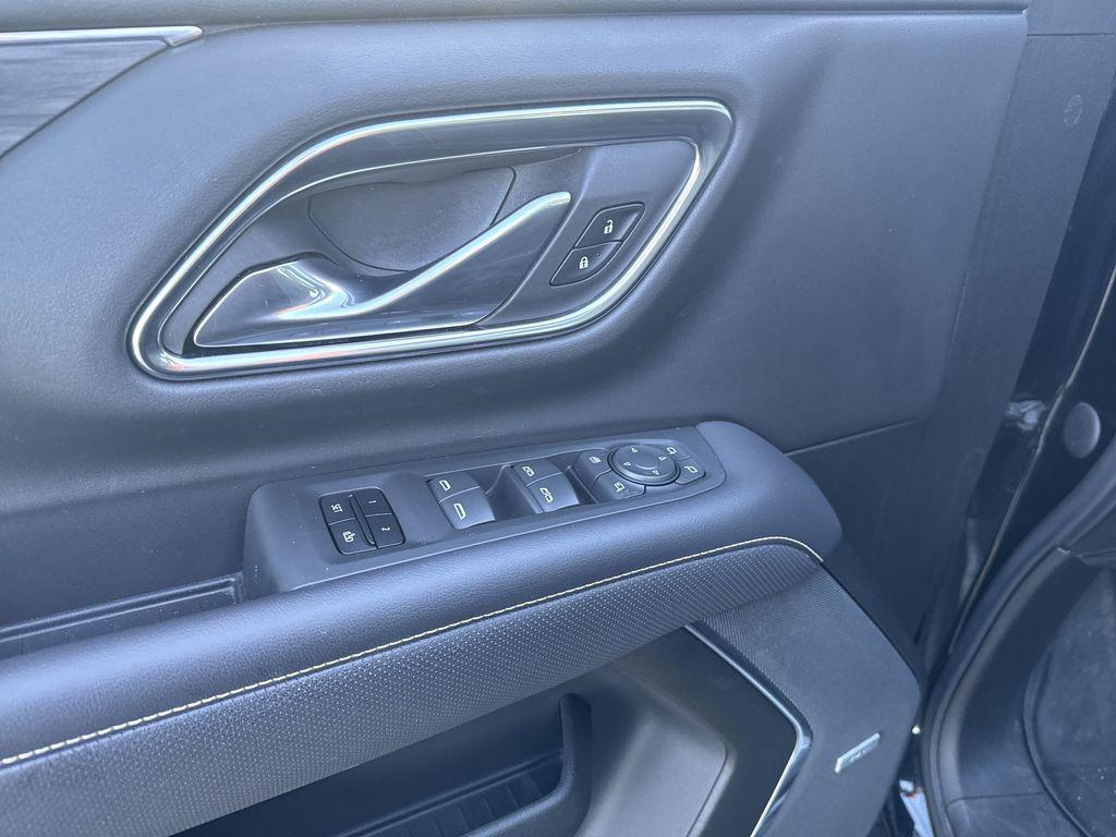 used 2021 GMC Yukon XL car, priced at $46,389