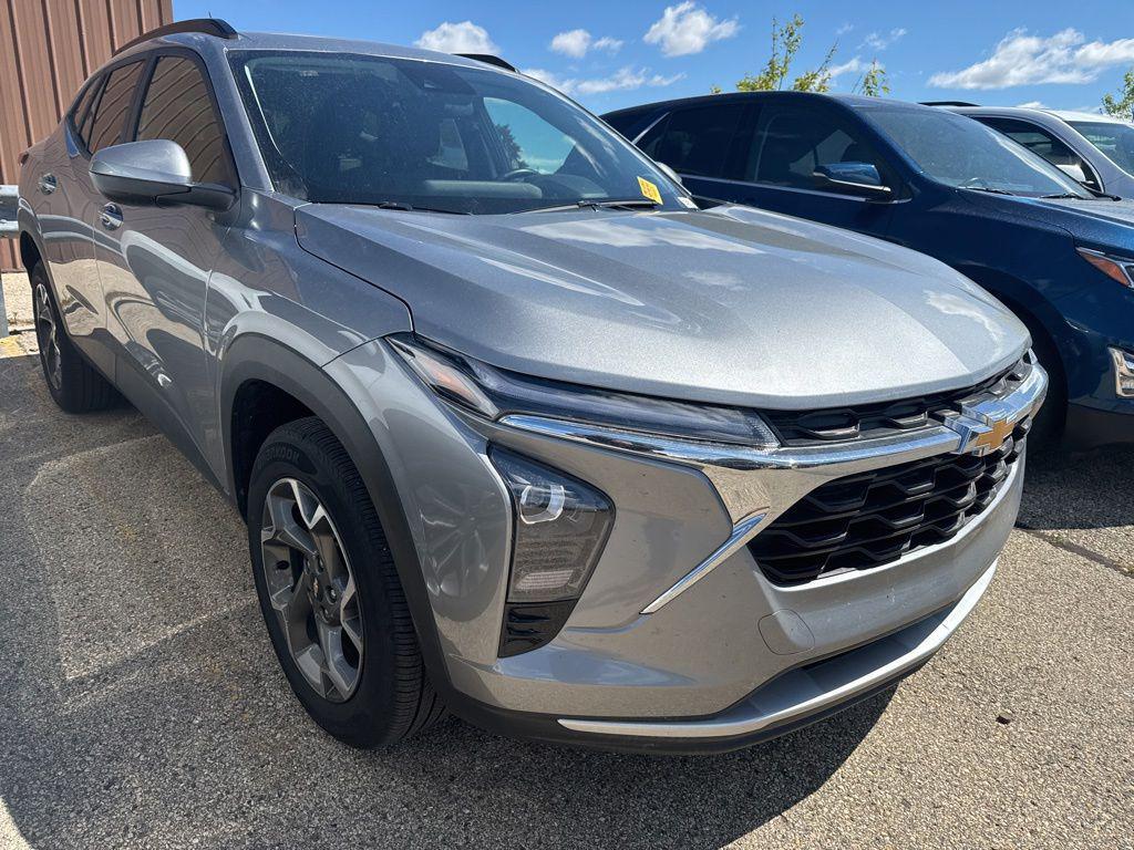 used 2025 Chevrolet Trax car, priced at $21,844