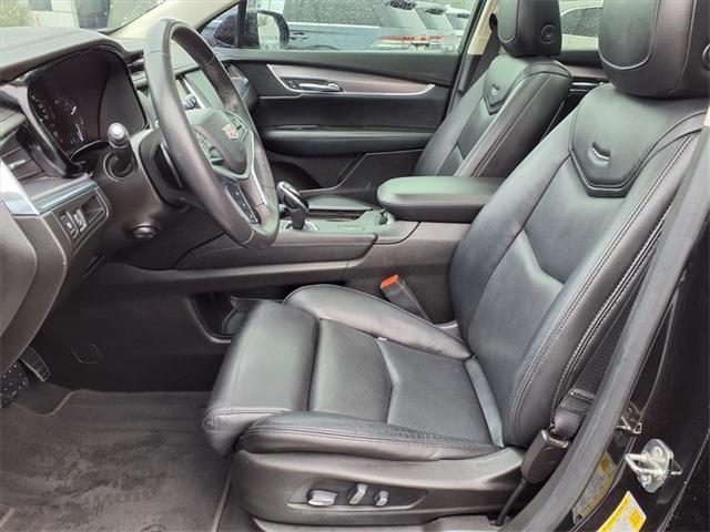 used 2017 Cadillac XT5 car, priced at $16,391