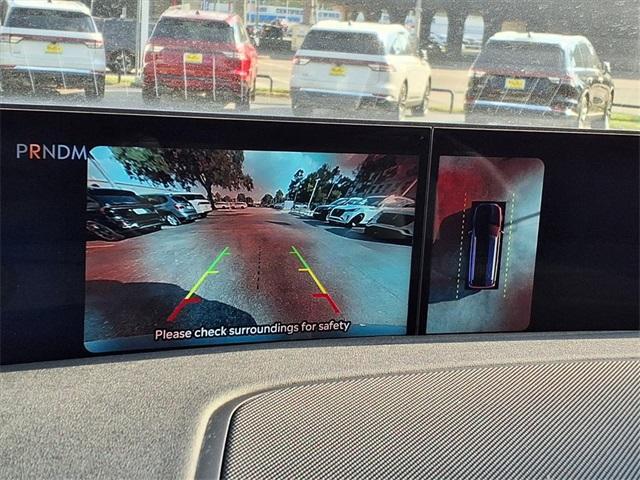 new 2025 Lincoln Navigator car, priced at $105,778