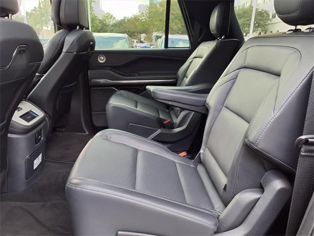 new 2025 Lincoln Navigator L car, priced at $103,661