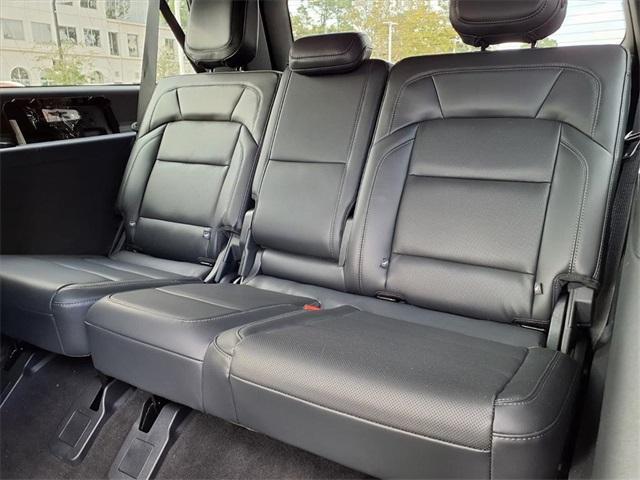 new 2025 Lincoln Navigator L car, priced at $103,661