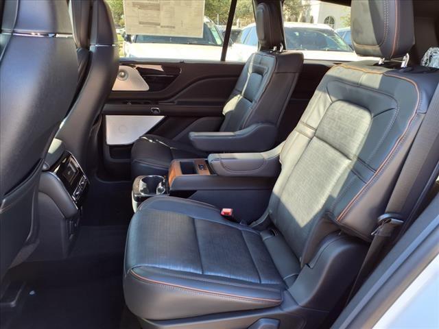 new 2025 Lincoln Aviator car, priced at $81,729