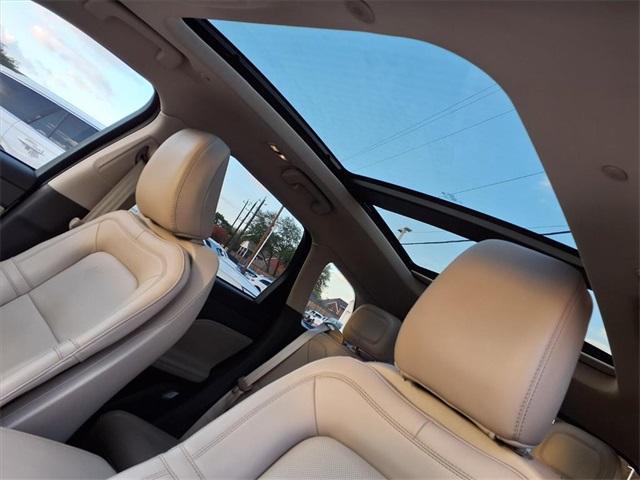 used 2023 Lincoln Corsair car, priced at $32,991