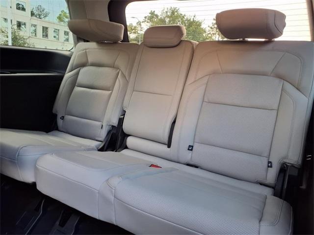 new 2025 Lincoln Navigator car, priced at $99,058