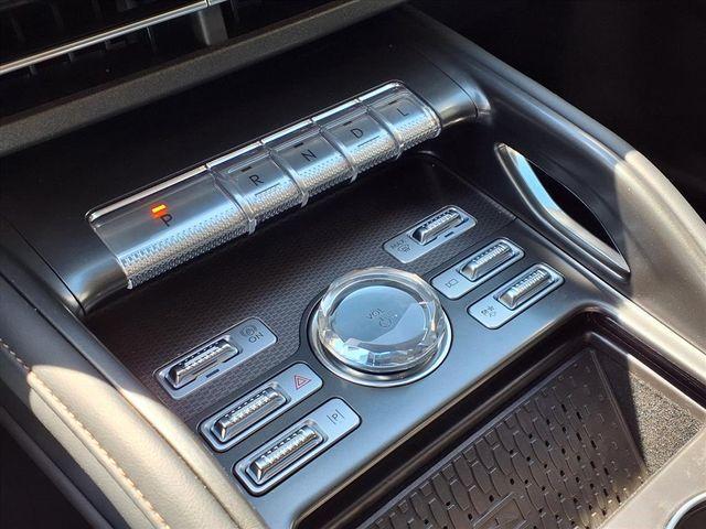 new 2026 Lincoln Nautilus car, priced at $56,870