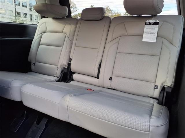 new 2025 Lincoln Navigator car, priced at $99,058