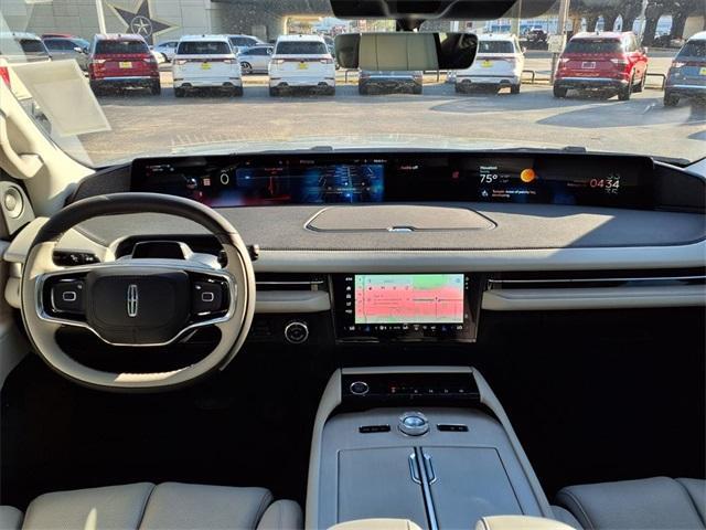 new 2025 Lincoln Navigator car, priced at $100,349