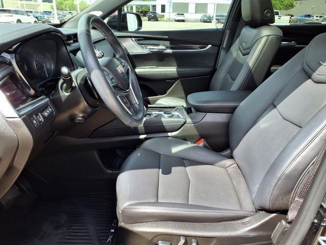 used 2022 Cadillac XT5 car, priced at $27,391