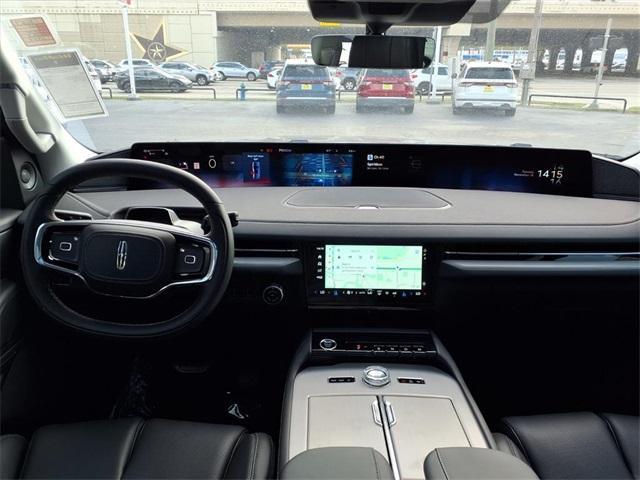 new 2025 Lincoln Navigator car, priced at $99,058