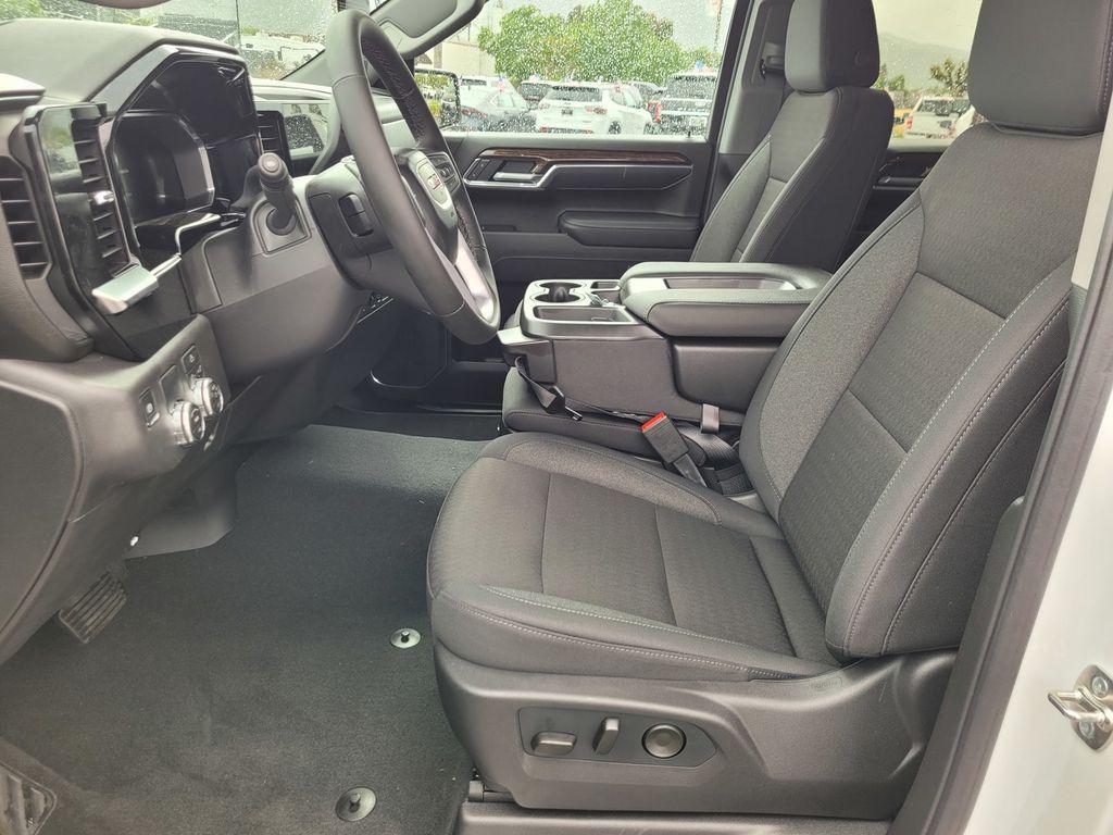 new 2026 GMC Sierra 1500 car, priced at $46,271