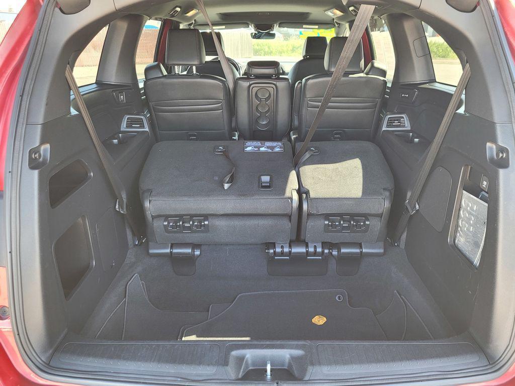 used 2025 Honda Odyssey car, priced at $35,484