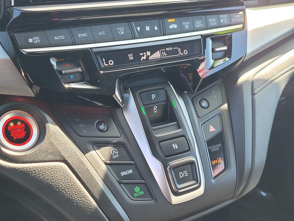 used 2025 Honda Odyssey car, priced at $35,484