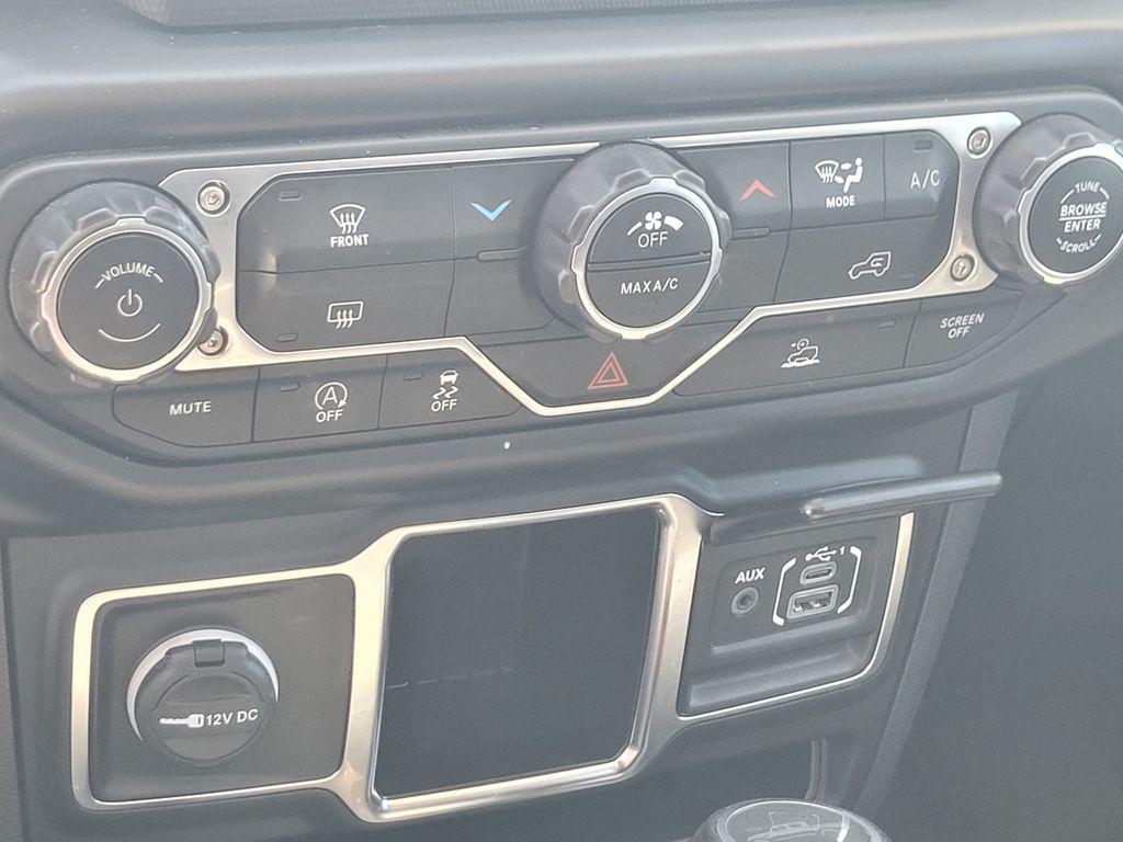 used 2022 Jeep Gladiator car, priced at $28,488